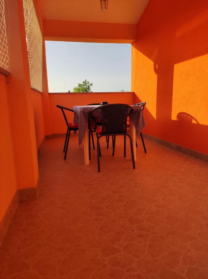 Apartman Tramonto Мотовун Екстериор снимка